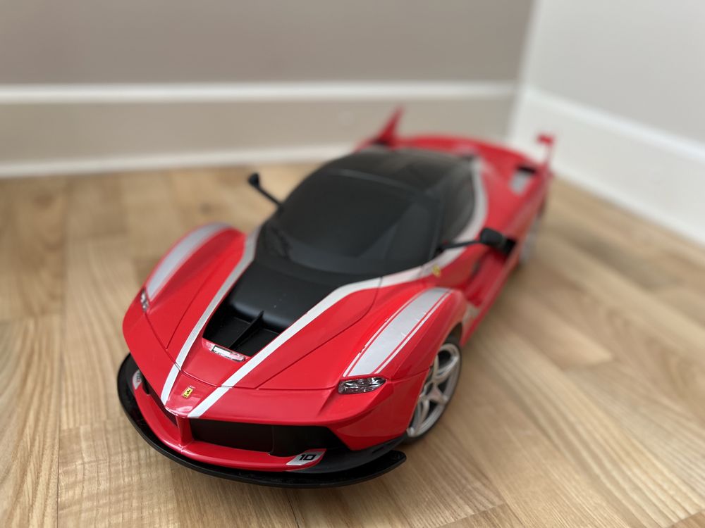 Машинка New Bright Ferrari