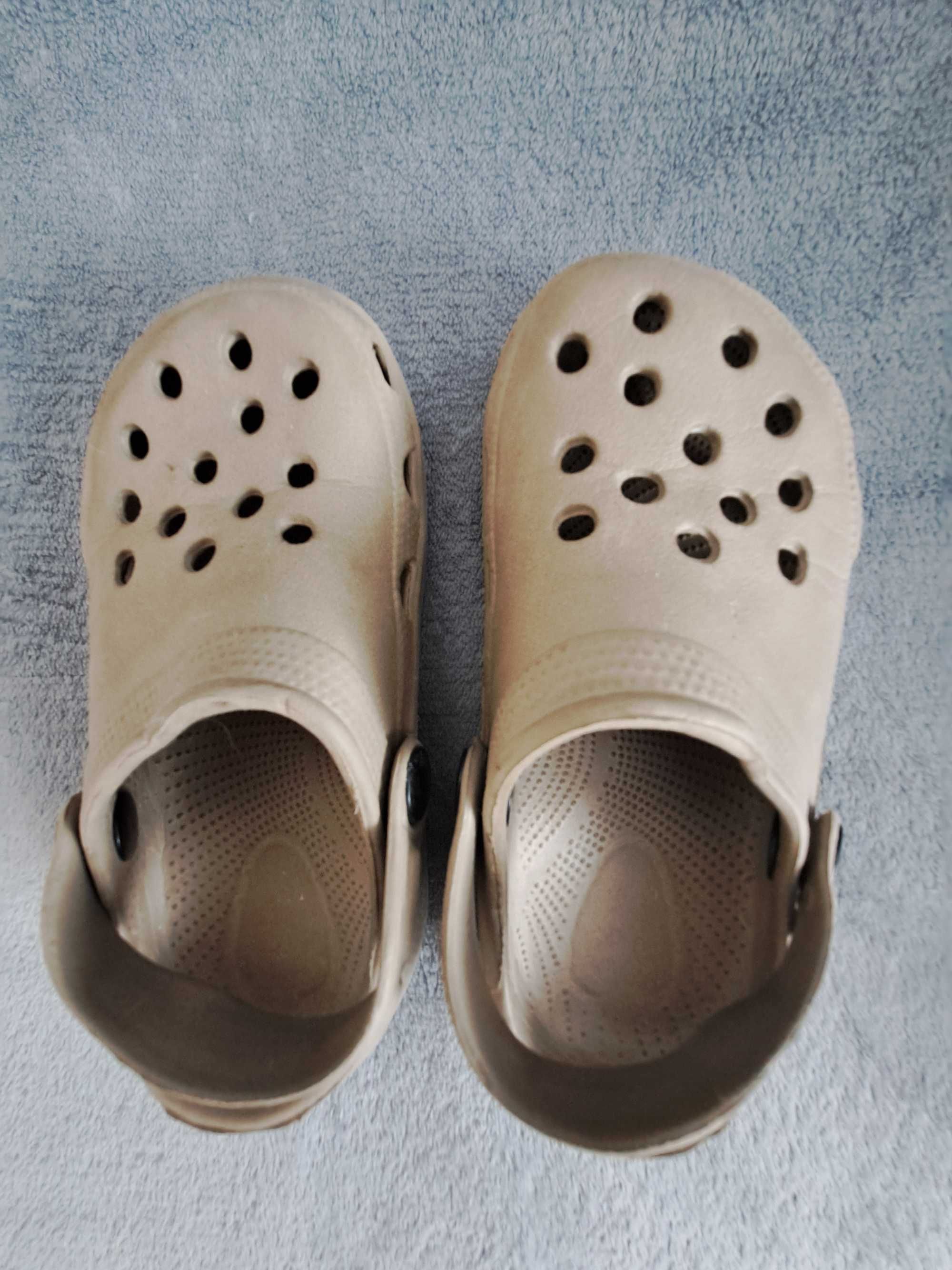 Dziecięce klapki ala crocsy. 25-26