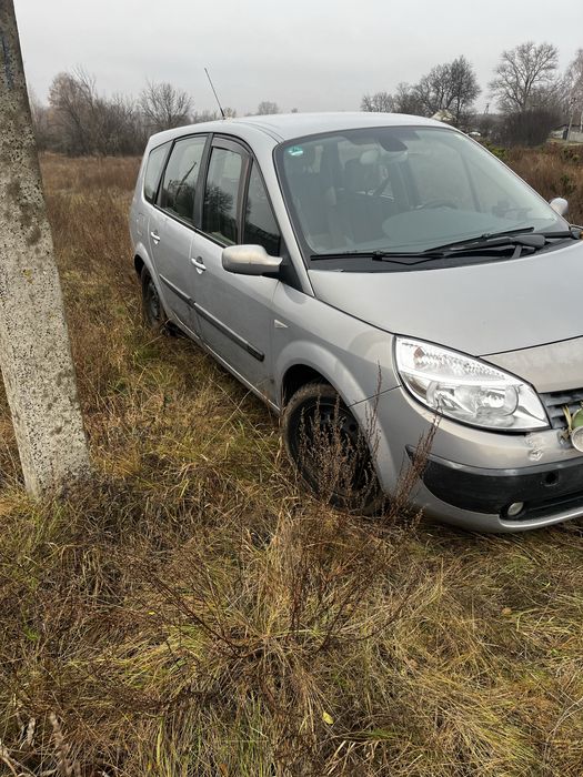 Продам Renault SCENIC 2