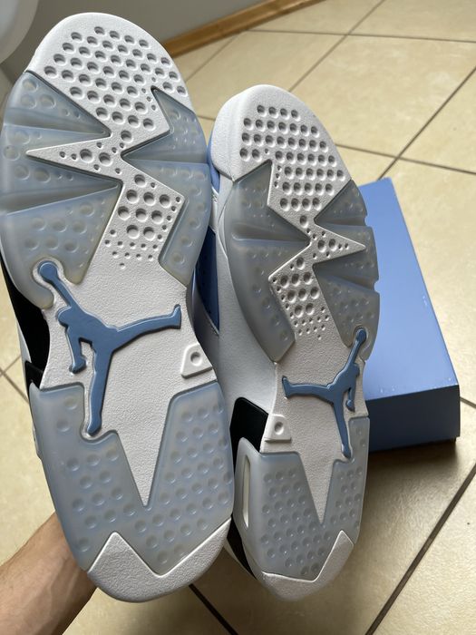 Air Jordan 6 unc blue