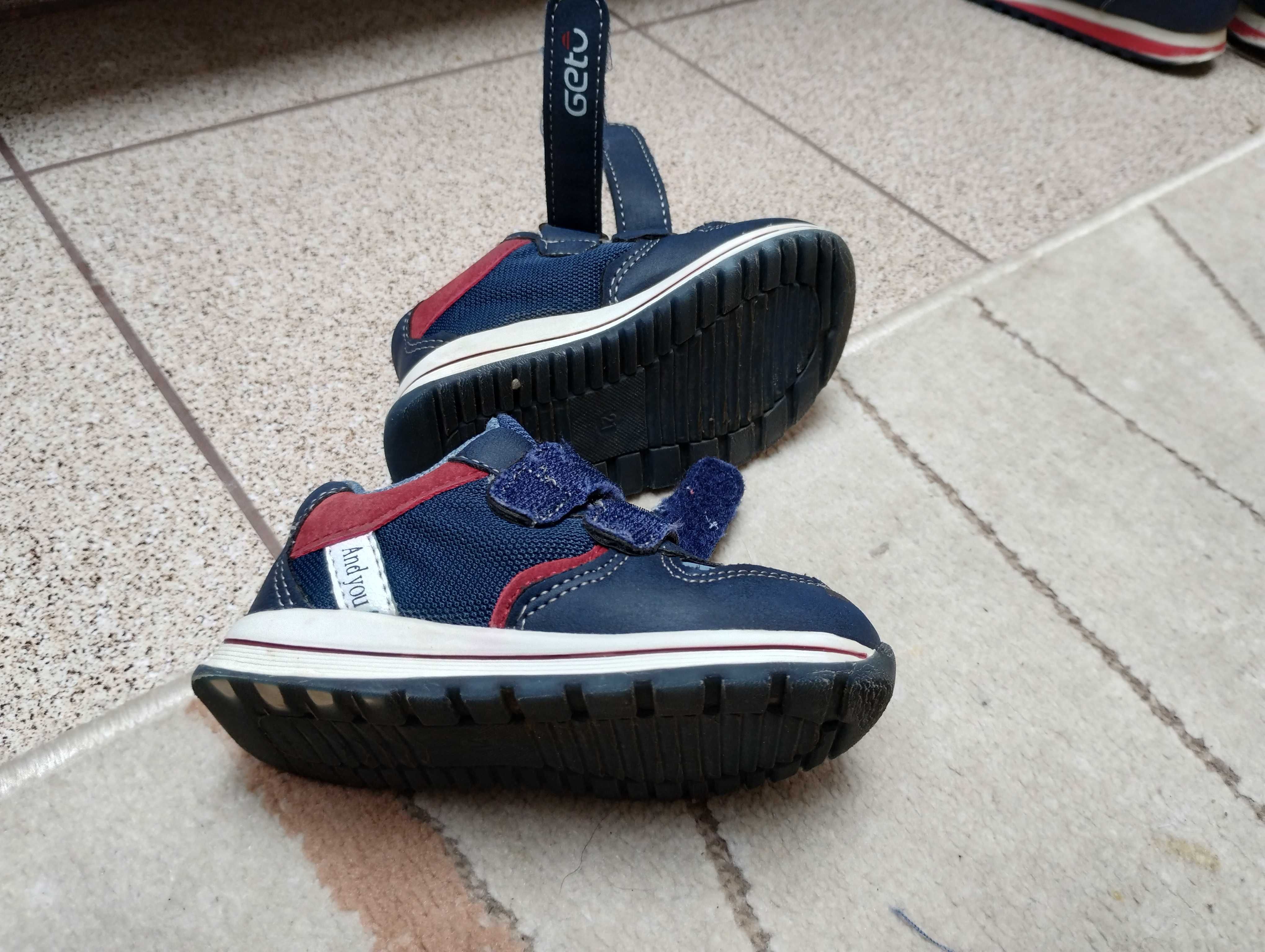 adidasy dziecięce rozmiar 21 plus gratis trampki KRK WIELICZKA INPOST