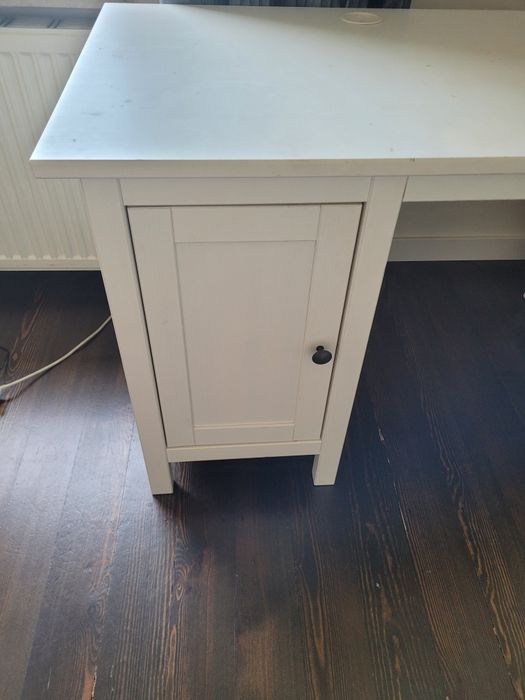 drewniane biurko Ikea Hemnes białe