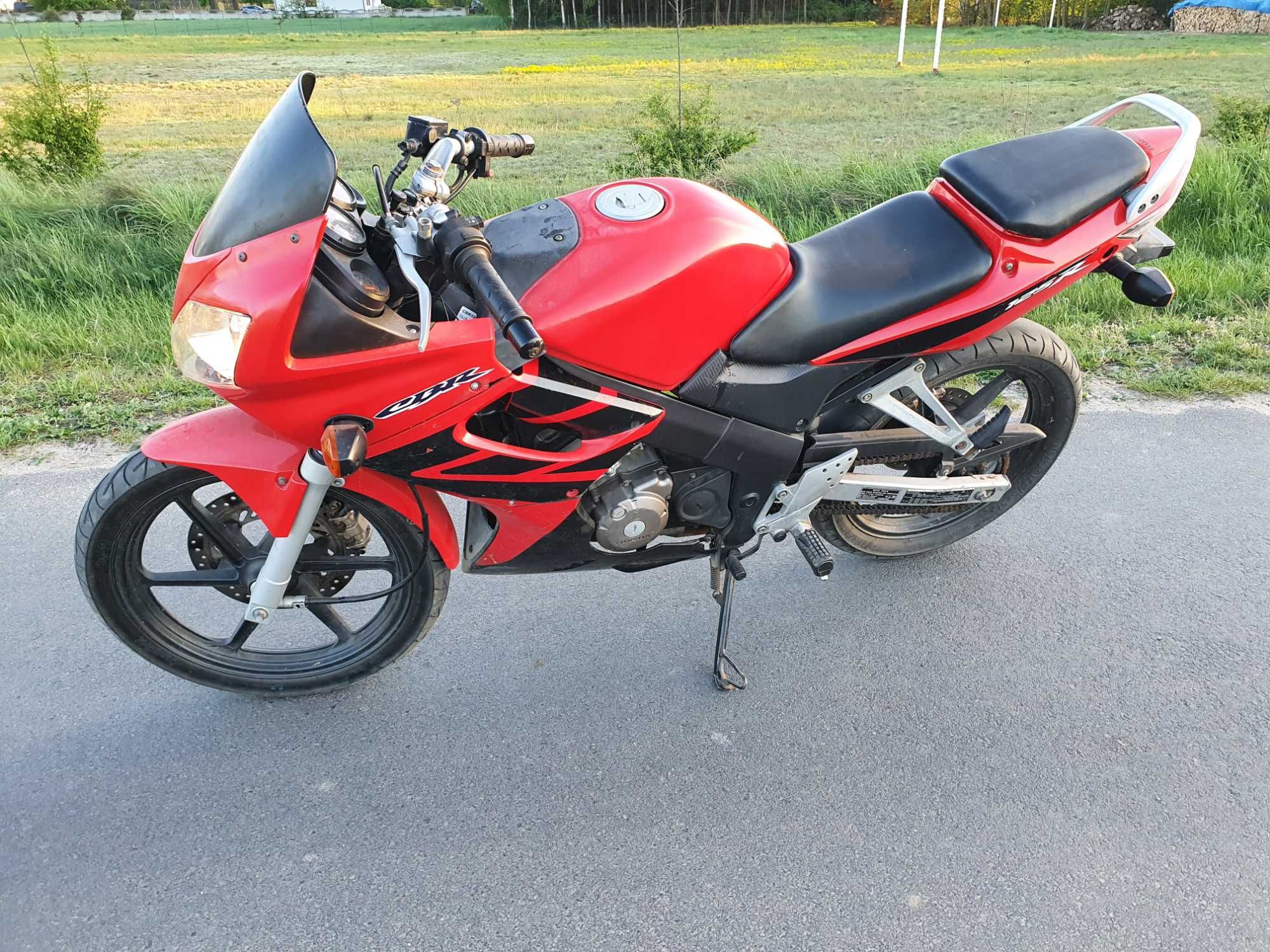 HONDA CBR 125 R motocykl