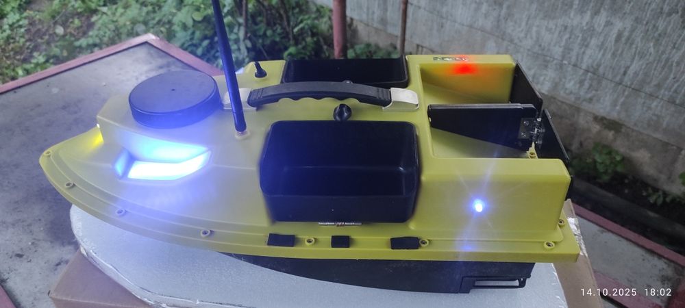 Кораблик для прикормки flytec Д19 GPS 
GPS на 99 точок