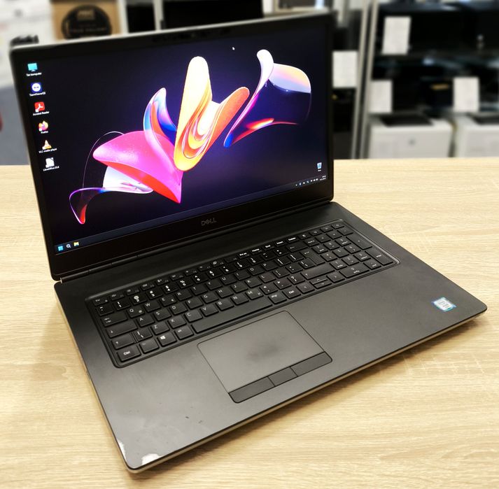 Laptop DELL 17,3" FHD XEON 6 rdzeni stacja robocza 32GB 1TB M.2 RTX