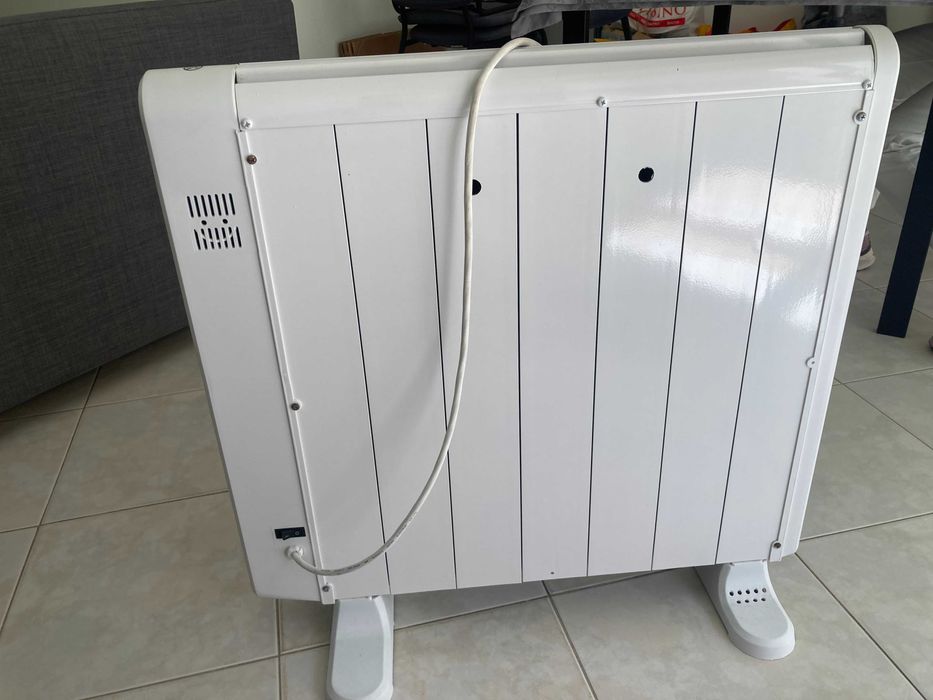 Emissor térmico Orbegozo, aquecedor, usado muito poucas vezes.