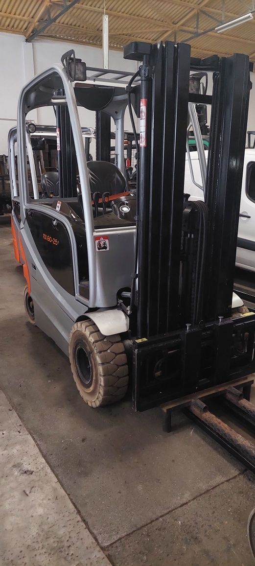 Empilhador Eletrico 2500kgs