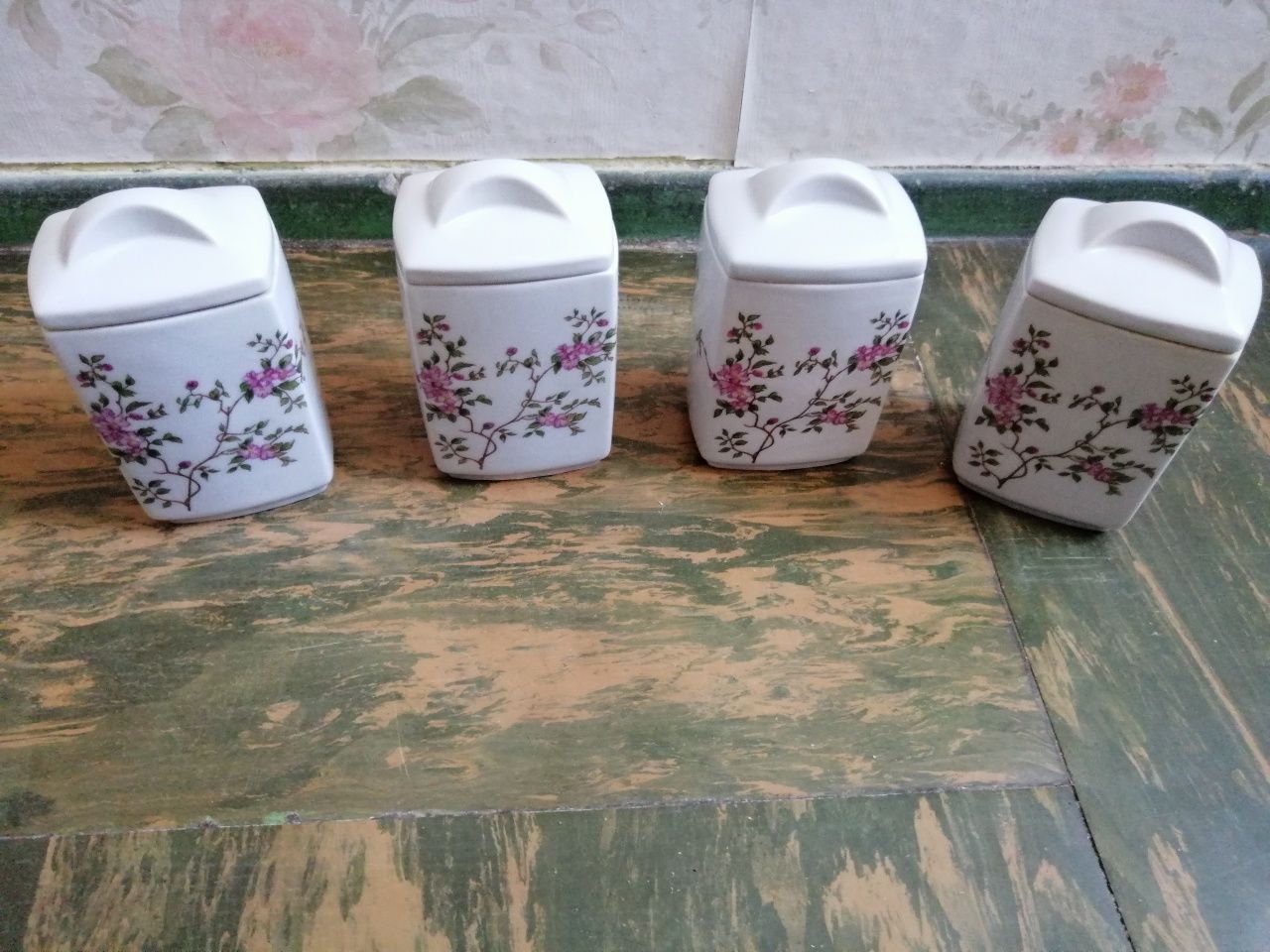 Pojemniki na artykuły spożywcze Porcelana Bogucice 4 szt.