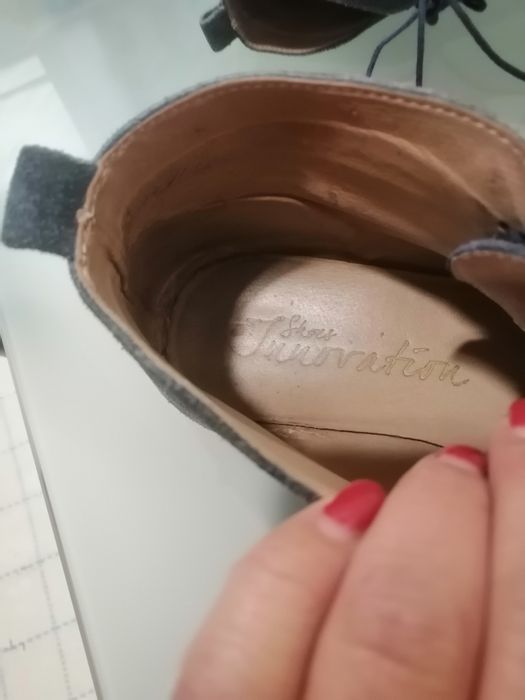 Botas azuis pele, como novas.