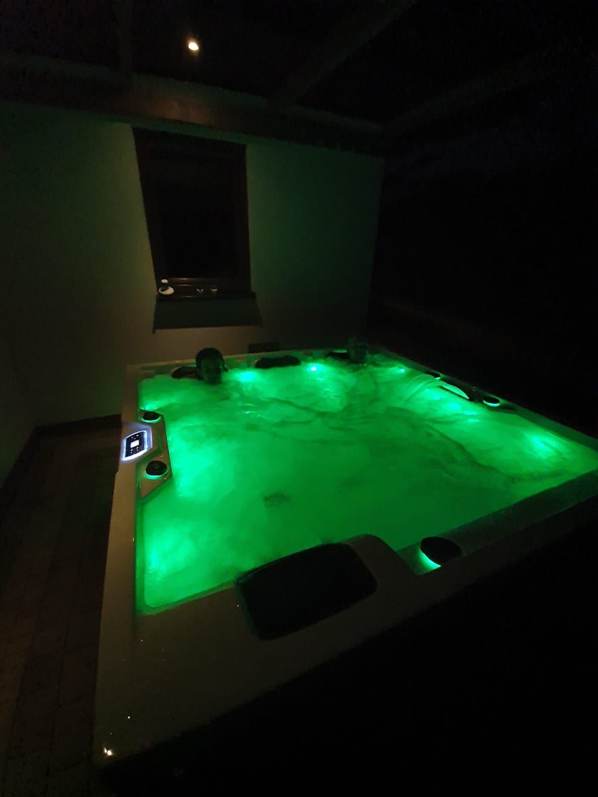 Jacuzzi IN-402 Extreme AWT 200/200