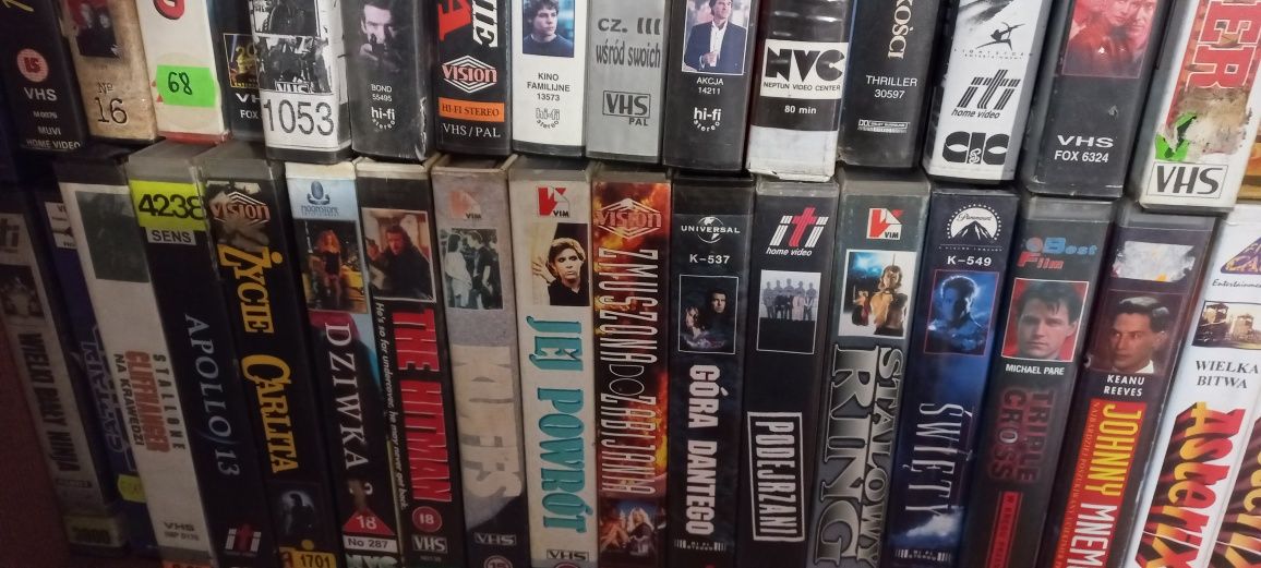 Kasety vhs oryginalne stare kasety video. Półka nr.7