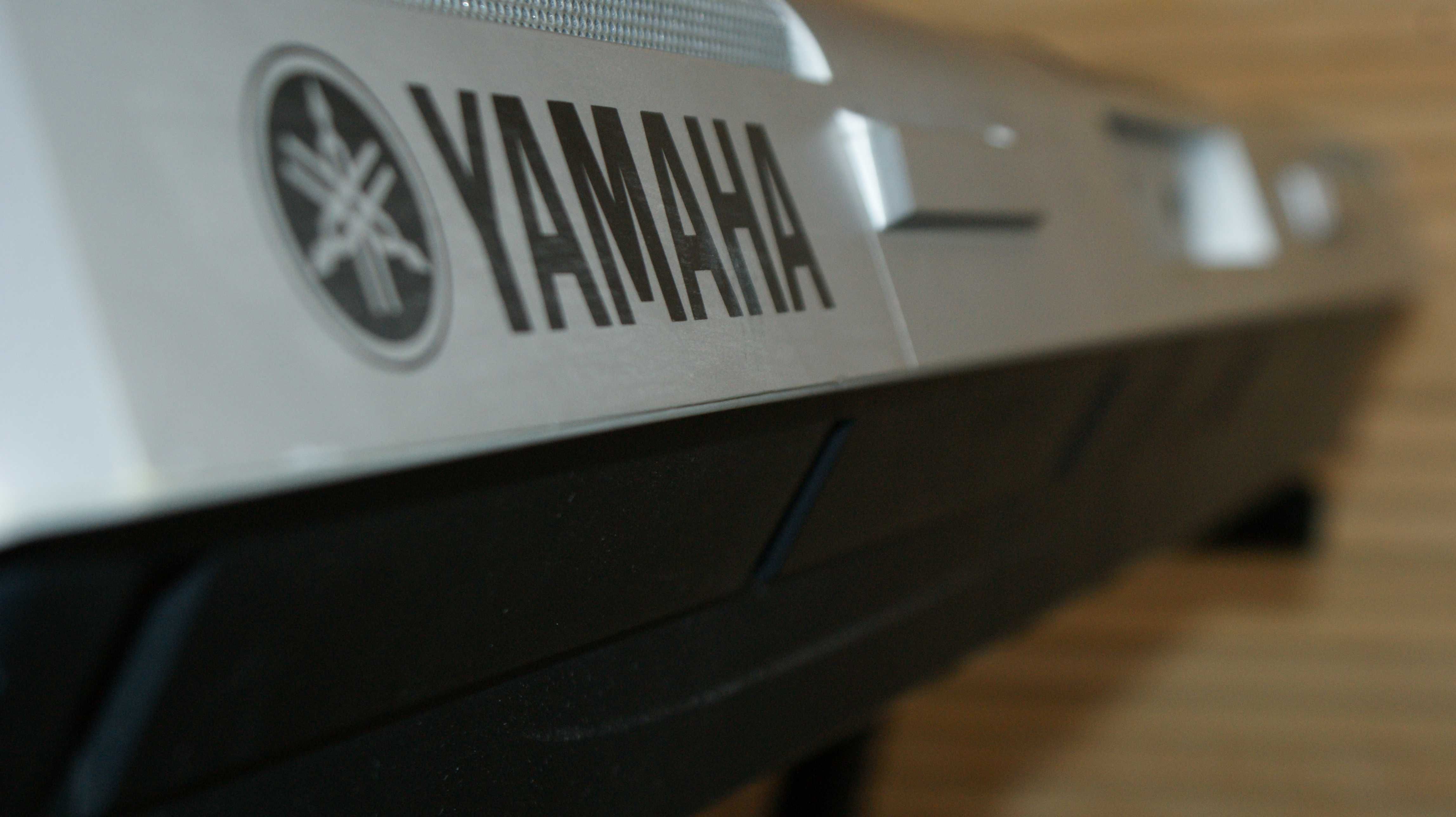 Keyboard Yamaha E413