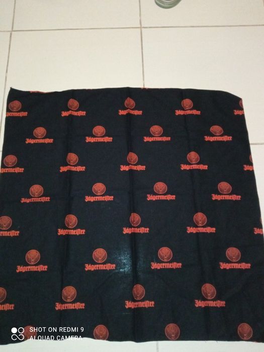 Бандана Jagermeister. Розміри : 52 см. Х52 см.