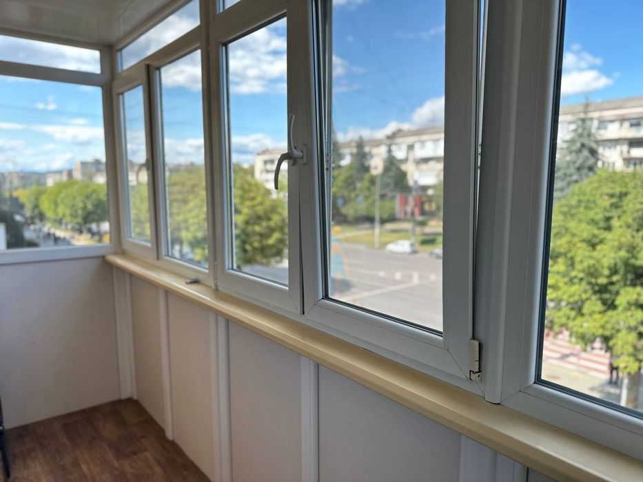 2к квартира подобово центр