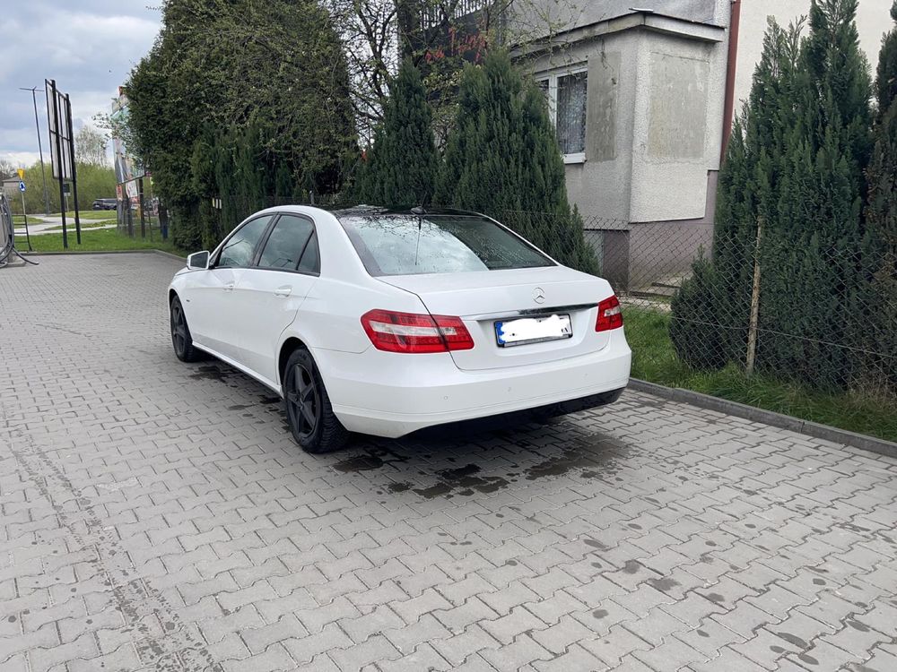 Mercedes Benz E 200