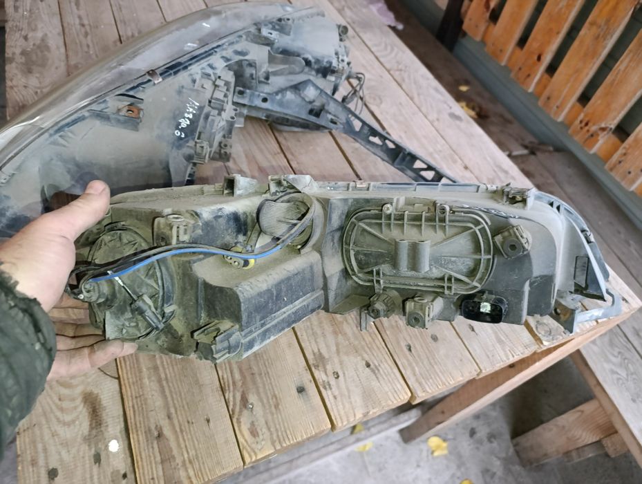 Фары Мазда 6 gg 2004