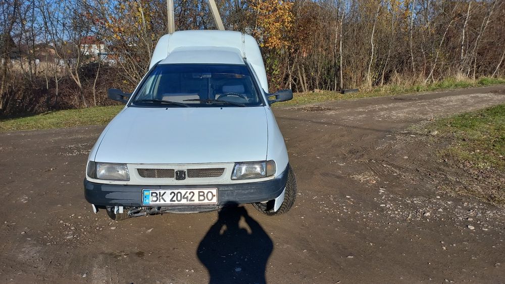 Seat inca 2000     .