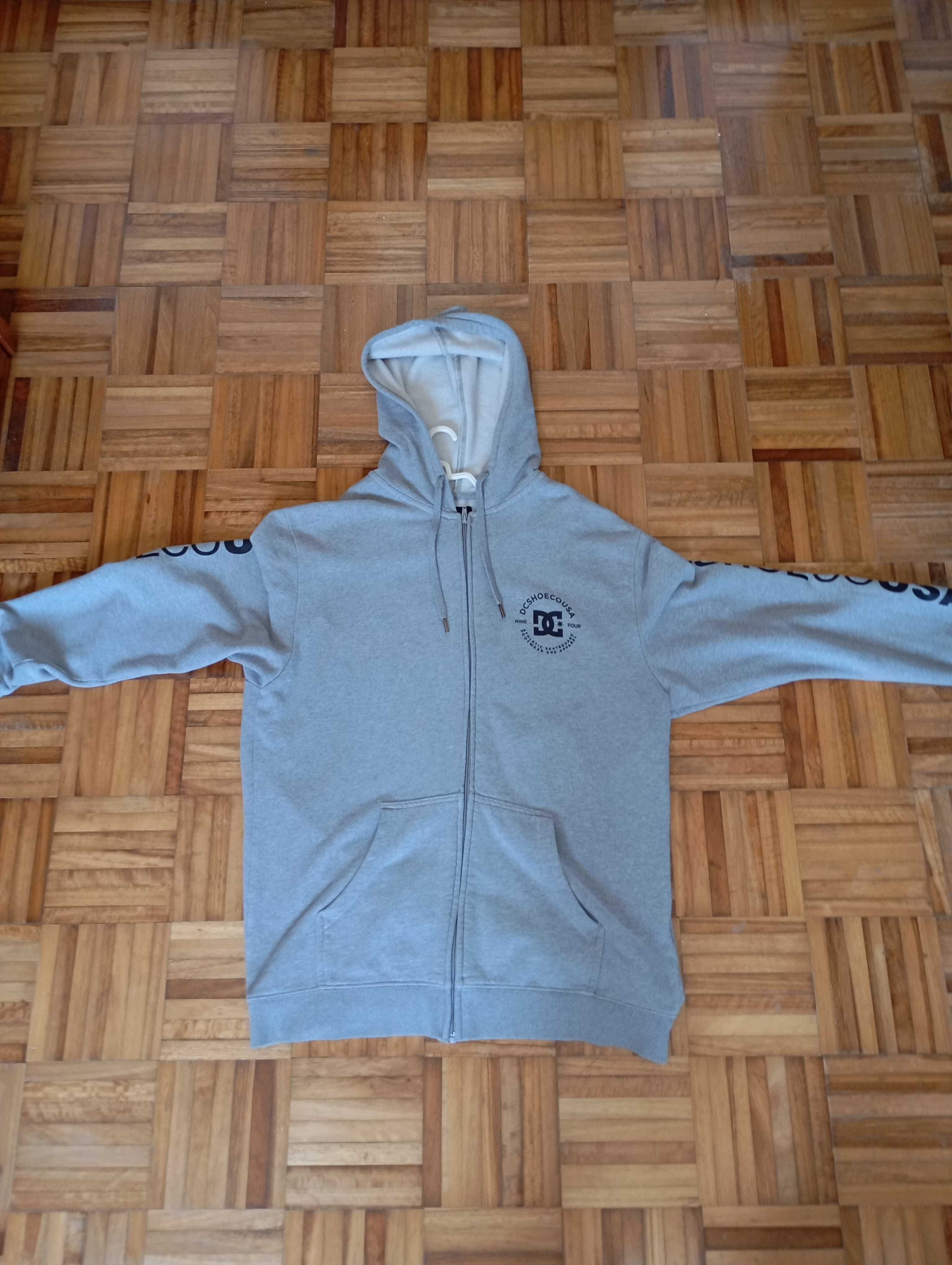 Casaco/Hoddie da DC. Tamanho M