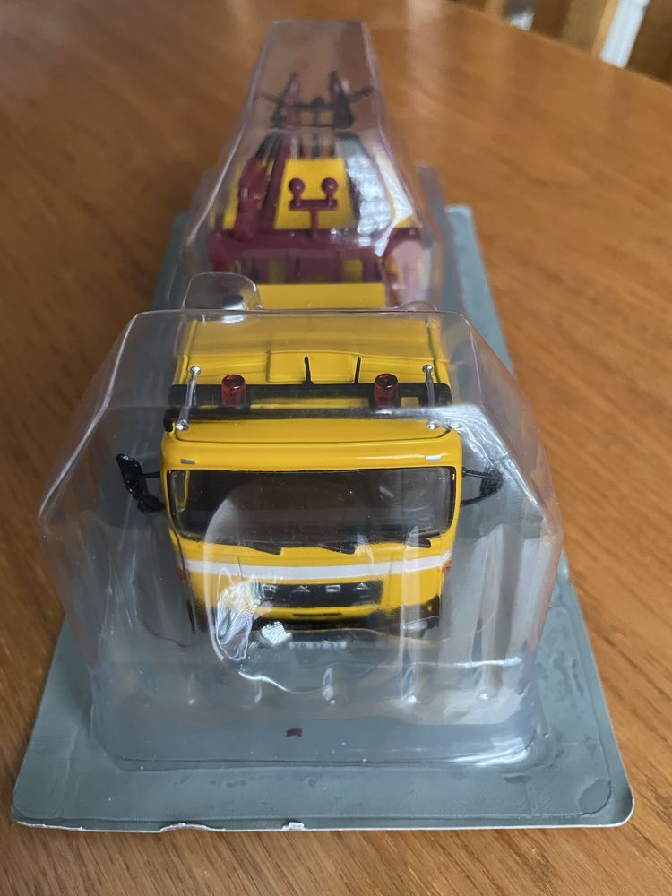 Model  1:43 RABA U26 . 256