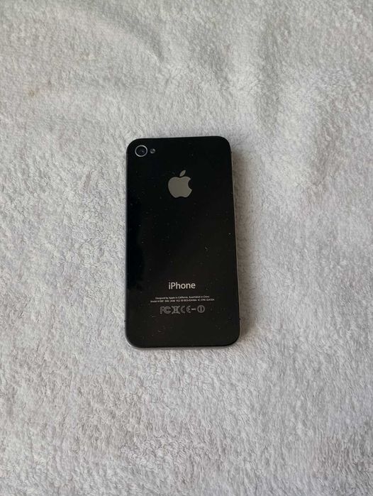 Sprzedaż iPhone'a 4S