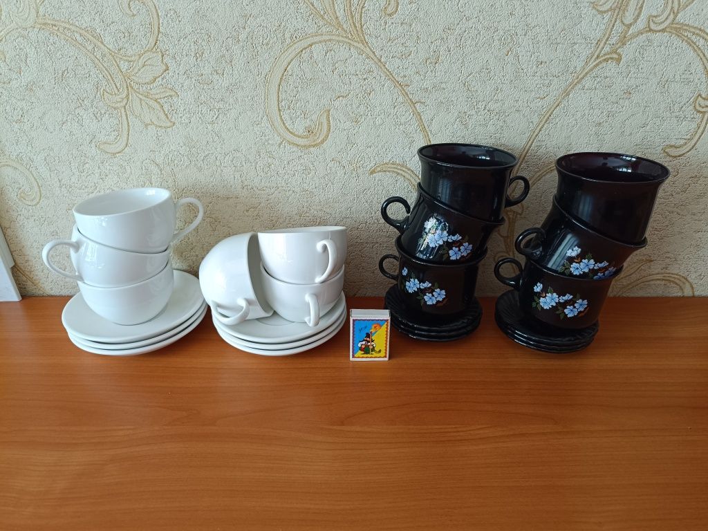 Сервіз для кави.