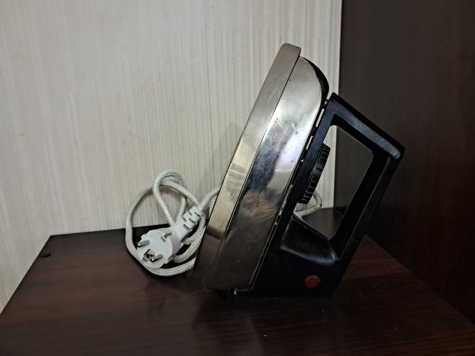 Утюг металлический тяжелый 1kW