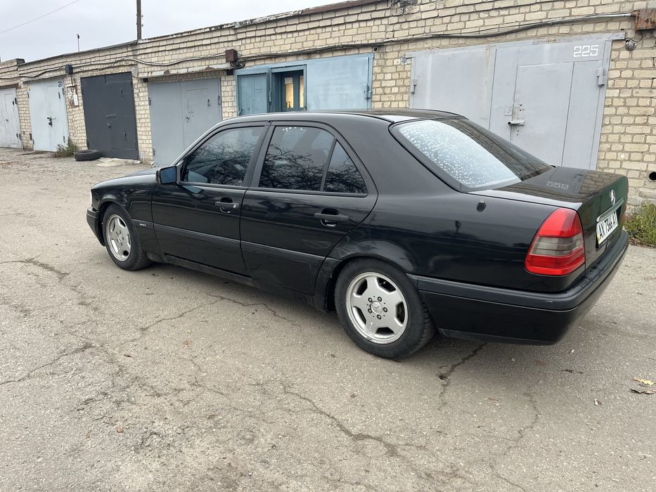 Продам Мерседес С2002