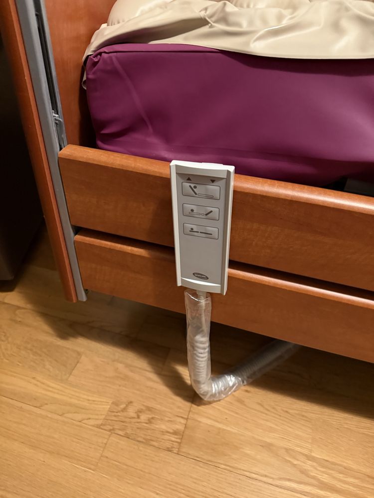 Cama articulada electrica com colchao antiescarias