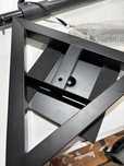 Stojaki pod monitory studyjne