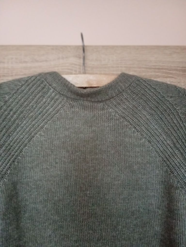 Sprzedam sweter damski