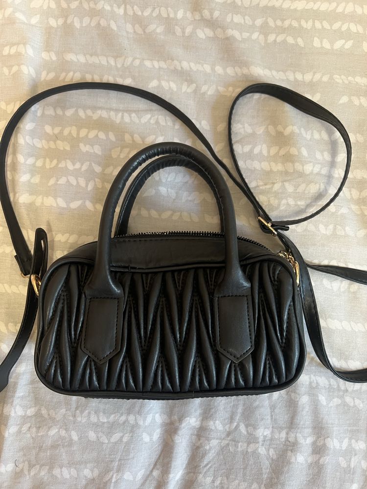 сумка черная miu miu