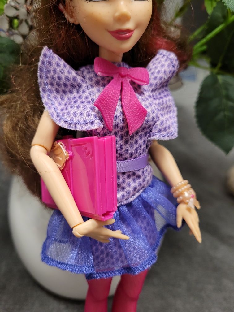 Lalka Jane Następcy Hasbro córka Dobrej Wróżki