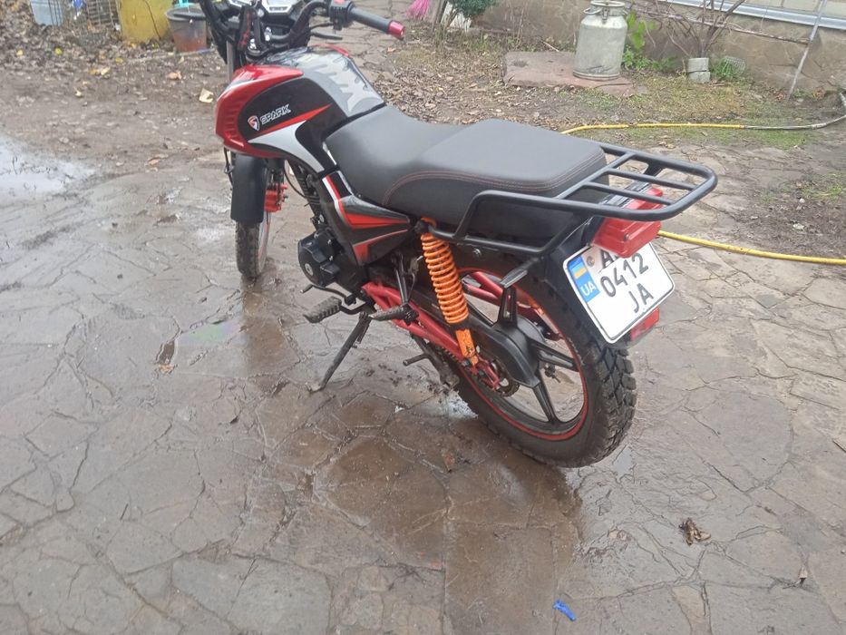 Продам мотоцикл Spark 150,