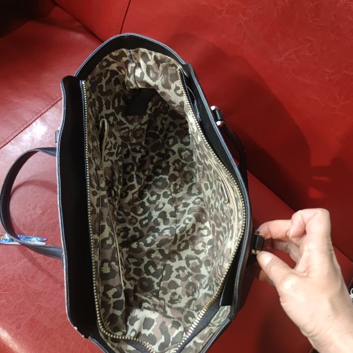 Сумка тоут від Guess