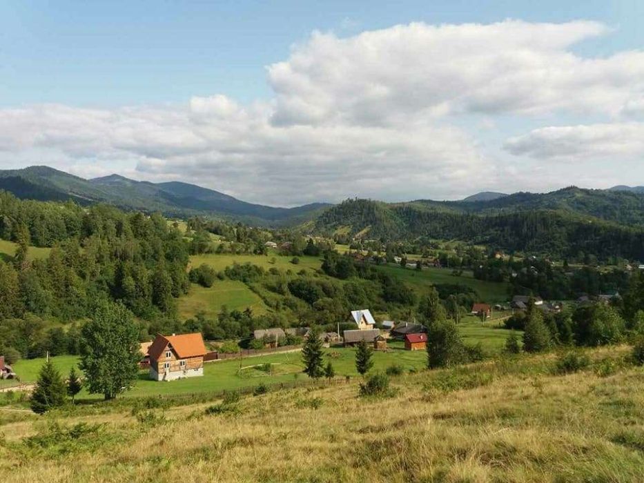 продається незавершений будинок в карпатах. мальовничі пейзажі