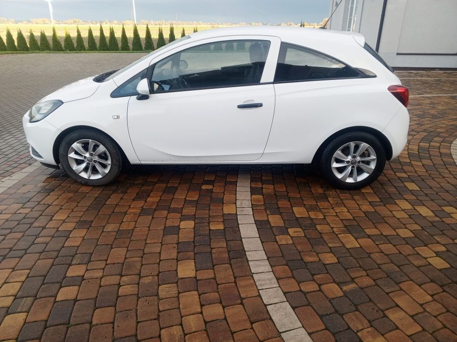 Sprzedam corsę e sprowadzoną