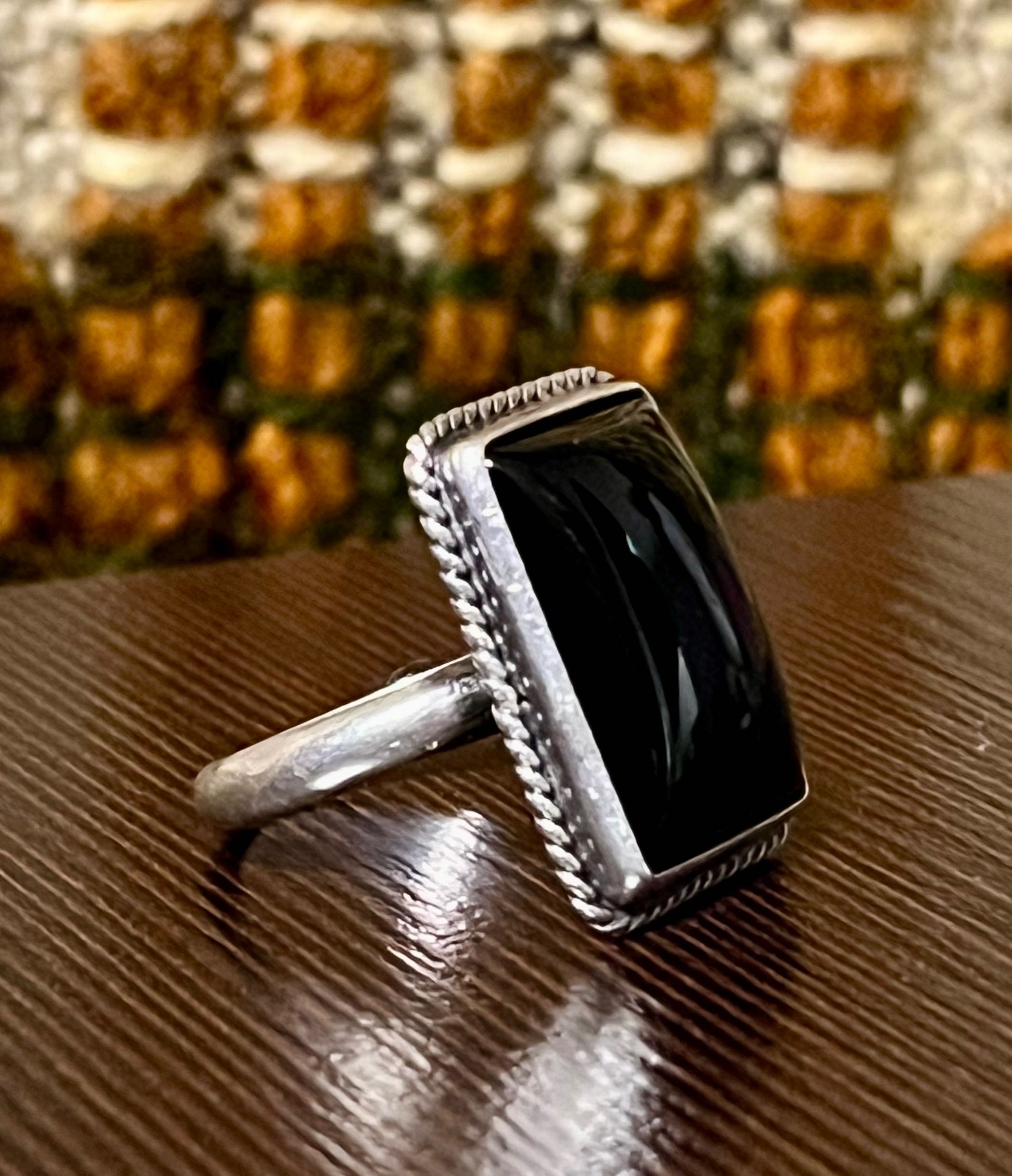 Stary pierścionek z markazytami. Stare srebro, antyczny, unikat