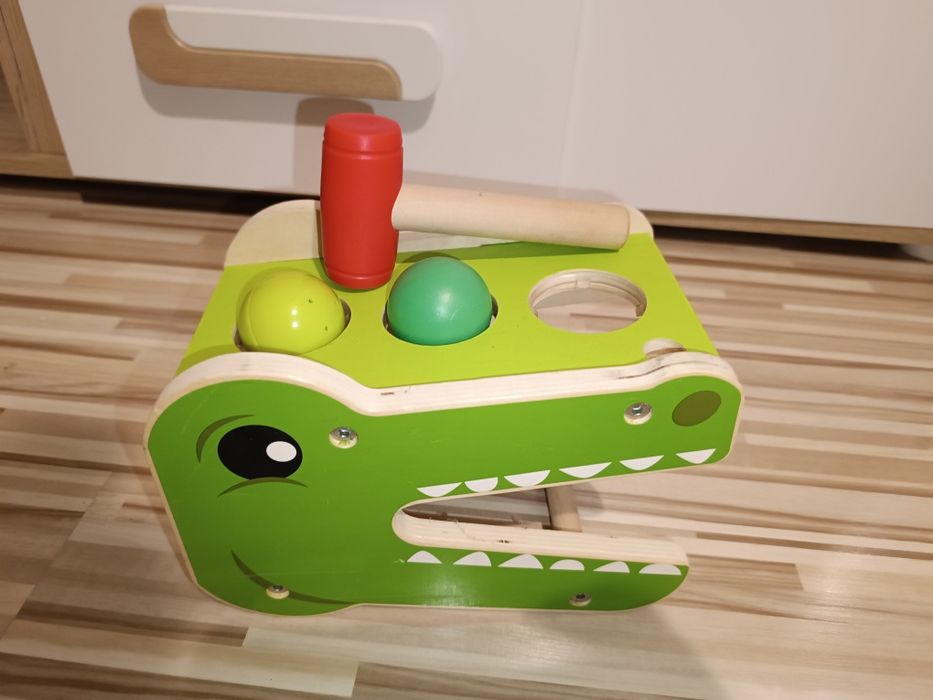 Drewniana zabawka młotek piłki wbijak