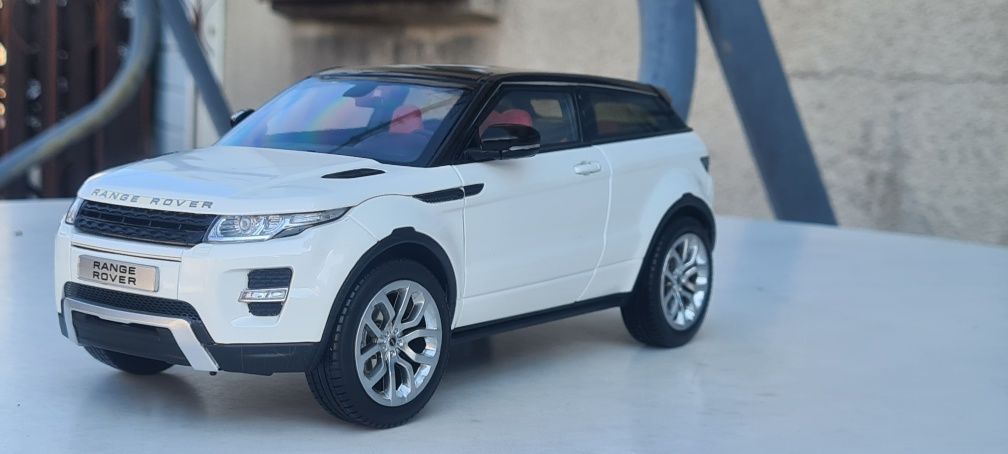 Range Rover Evouk 1:18 GT Autos