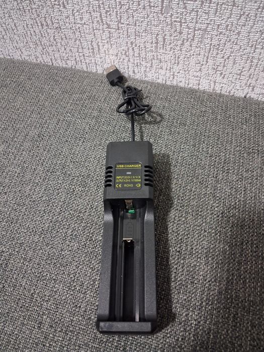 Зарядка для батарей 18650