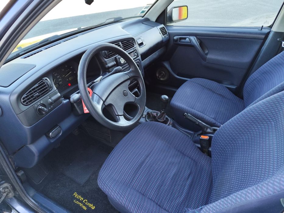 Vw vento 1.9 td 1993 com avaria.