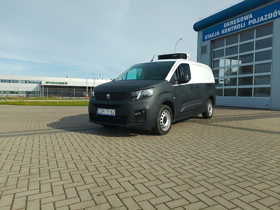 Peugeot Partner Berlingo Combo Doblo L2 Izoterma Chłodnia Mroźnia do lodów minus 20 stopni 220V grzanie 3 osoby  Producent Chłodnia więcej ofert finansowanie gwarancja