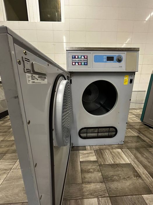 Професійна сушильна машина 9/11 кг Electrolux  T4190