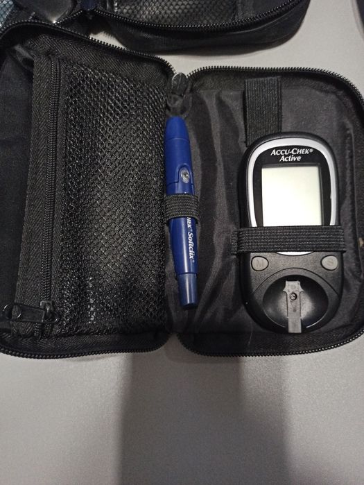 Glukometry i etui