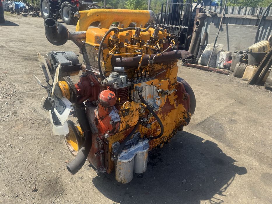 Silnik Ursus Zetor 4 cylindrowy 60 KM 64 KM 6011/7011/7211/6718/6911