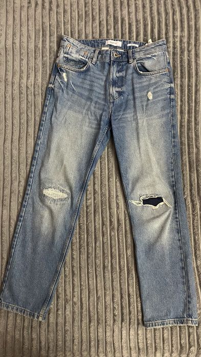 Продам джинси нові