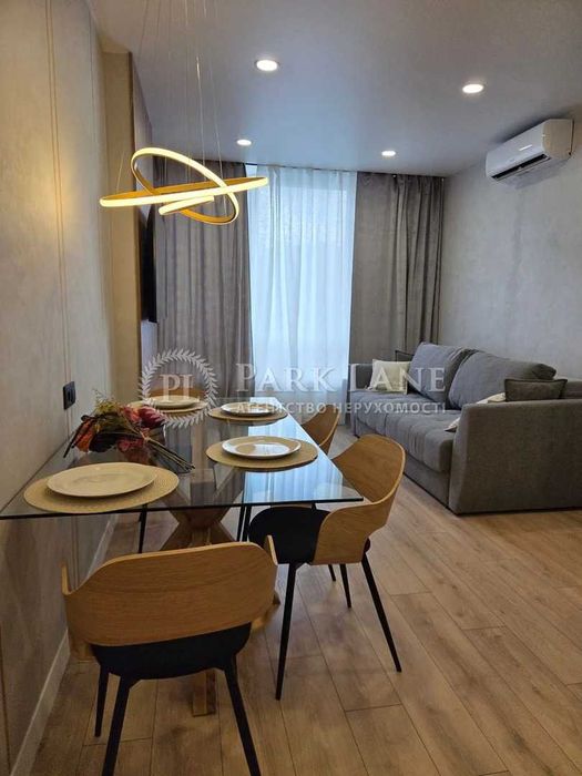 Продаж ЖК Варшавський 2 Виноградар Ретровіль метро Оболонь Нивки