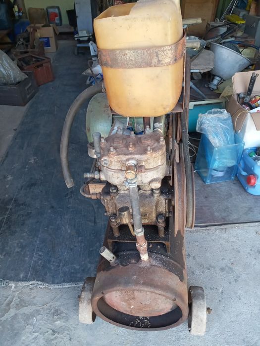 Потужний компресор "Зіл"