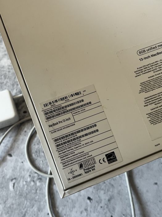 Macbook M1 Pro 98% kondyci 8GB 256GB  13 cali