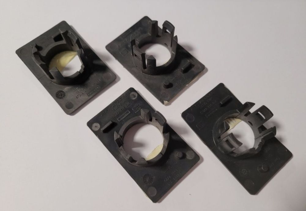 Koszyk czujnik parkowania PDC Seat Leon 1 sztuka 5F0.919.492.AA